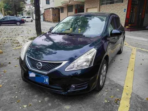 Nissan Tiida 2011