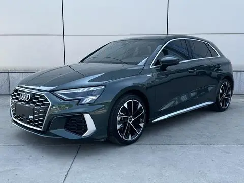Audi A3 2022 — фото 1