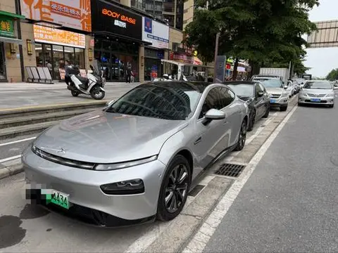 XPeng 小鹏P7 2020