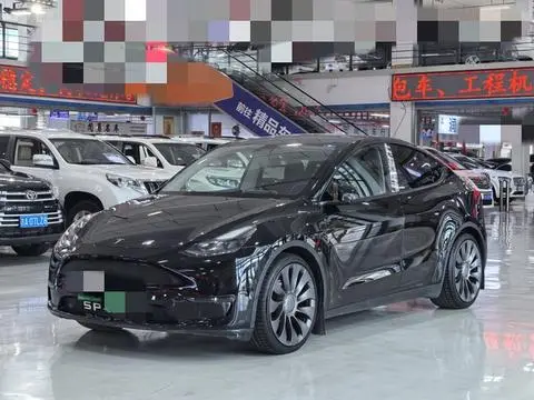 Tesla Model Y 2022