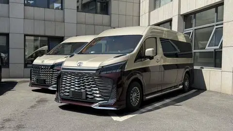 Toyota Hiace 2025