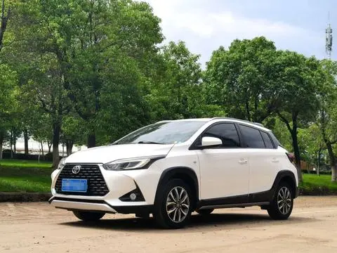 Toyota YARIS L 2022