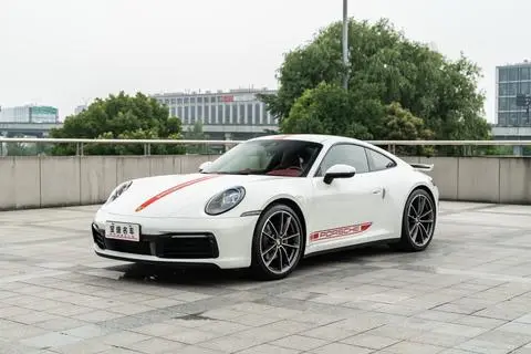 Porsche 911 2023