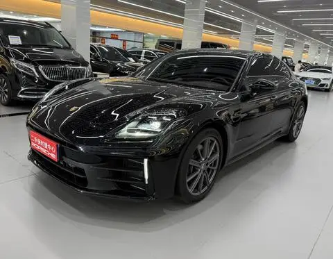 Porsche Panamera 2024