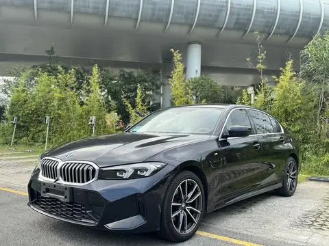BMW 3 Series 2024 — фото 1