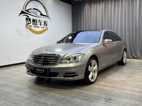 Mercedes-Benz S-Class 2012