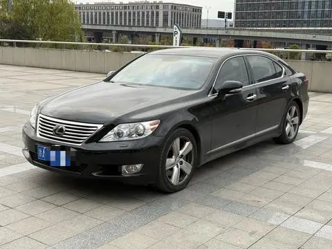 Lexus LS 2010