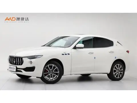 Maserati Levante 2022 — фото 1
