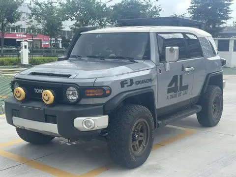 Toyota FJ 酷路泽 2019