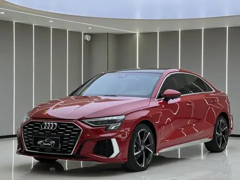 Audi A3 2022 — фото 1