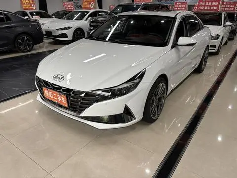 Hyundai Elantra 2021