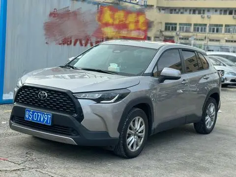 Toyota Corolla锐放 2023 — фото 1