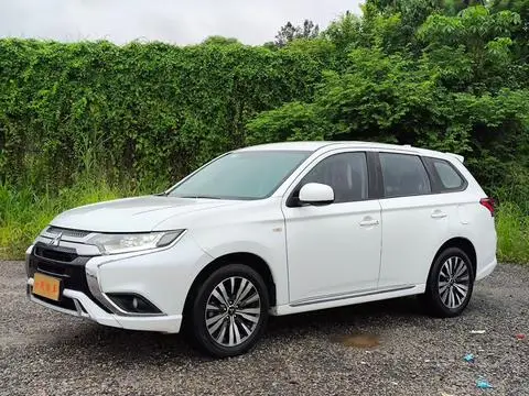 Mitsubishi 欧蓝德 2021