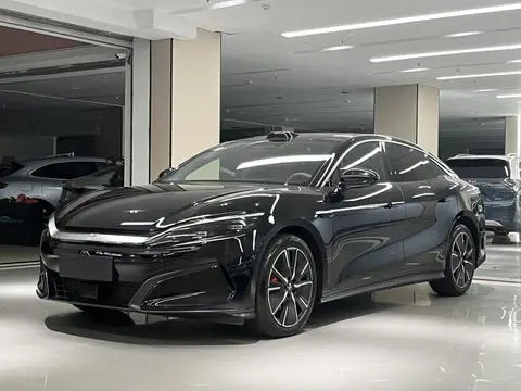 BYD Han L DM 2025