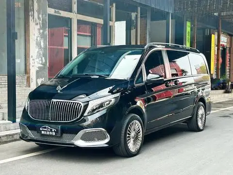 Mercedes-Benz V-Class 2021 — фото 1