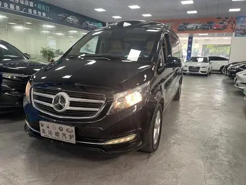 Mercedes-Benz 威霆 2021