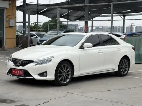Toyota Reiz 2013