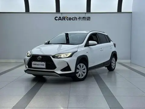 Toyota YARIS L 2022