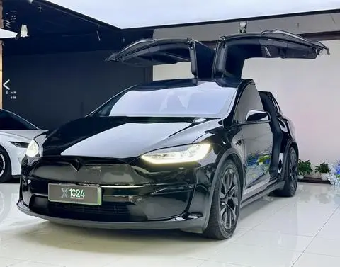Tesla Model X 2023