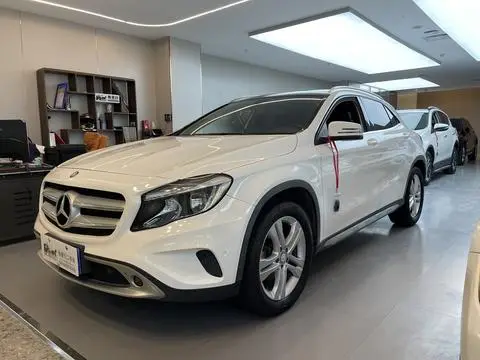 Mercedes-Benz GLA 2016 — фото 1