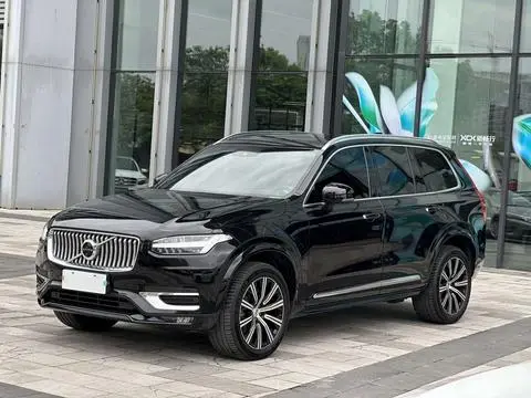 Volvo XC90 2022 — фото 1