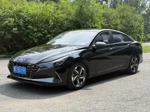 Hyundai Elantra 2022