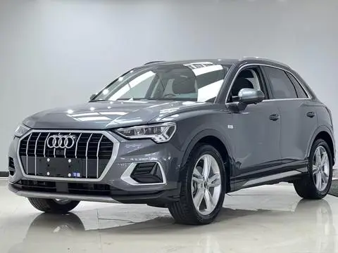 Audi Q3 2023 — фото 1