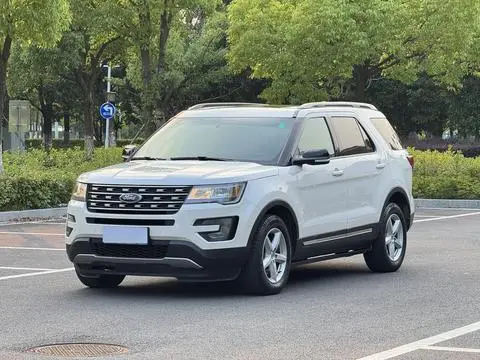 Ford 探险者 2016
