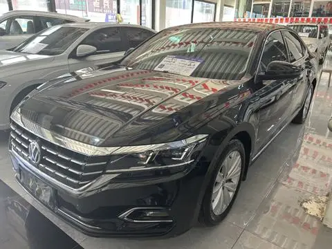 Volkswagen Passat 2019 — фото 1