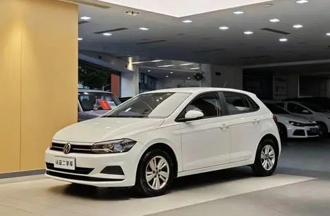 Volkswagen Polo 2023 — фото 1