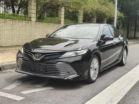 Toyota Camry 2019
