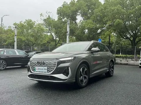 Audi Q4 e-tron 2024