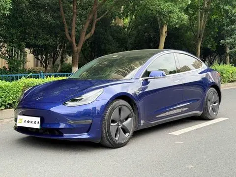 Tesla Model 3 2019 — фото 1