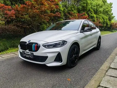 BMW 1 Series 2021