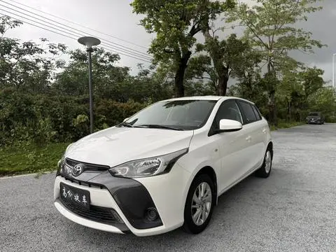 Toyota YARIS L 2016