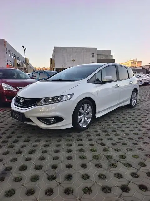 Honda Jade 2016