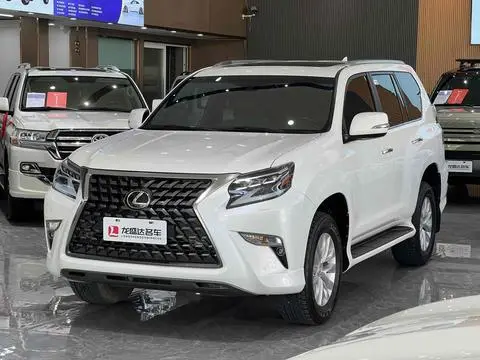 Lexus GX 2022 — фото 1