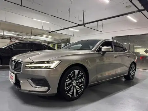 Volvo S60 2022