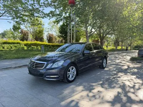 Mercedes-Benz E-Class 2010