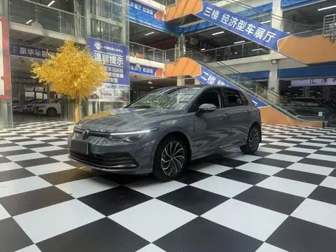 Volkswagen Golf 2023