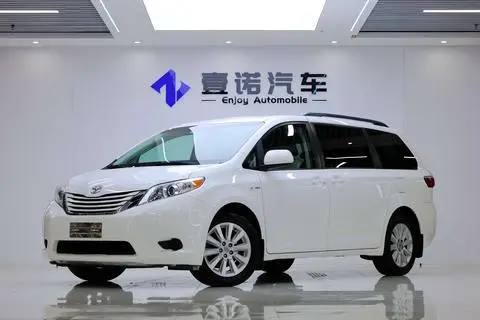 Toyota SIENNA 2017 — фото 1
