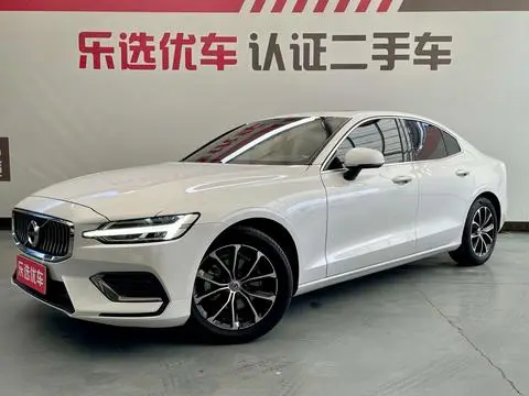 Volvo S60 2022