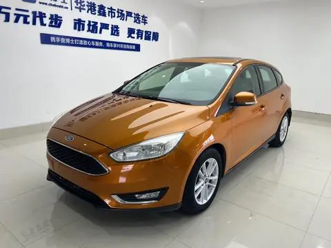Ford Focus 2015 — фото 1