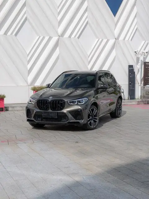 BMW X5 M 2022 — фото 1