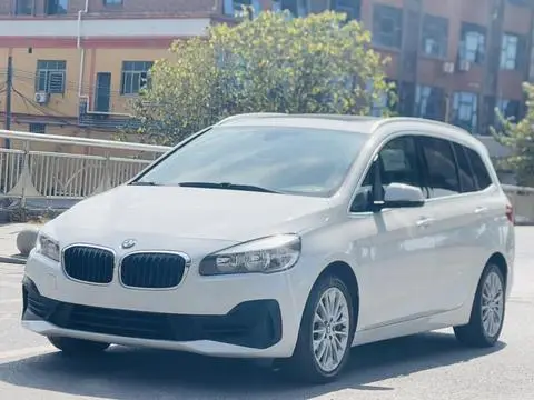 BMW 2 Series 多功能旅行车 2018