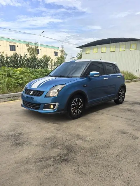Suzuki 雨燕 2015