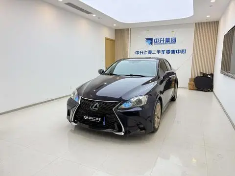 Lexus IS 2011