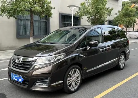 Honda 艾力绅 2016