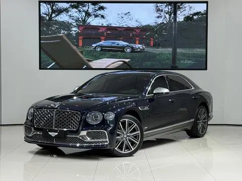 Bentley 飞驰PHEV 2022