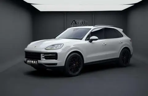 Porsche Cayenne 2025 — фото 1